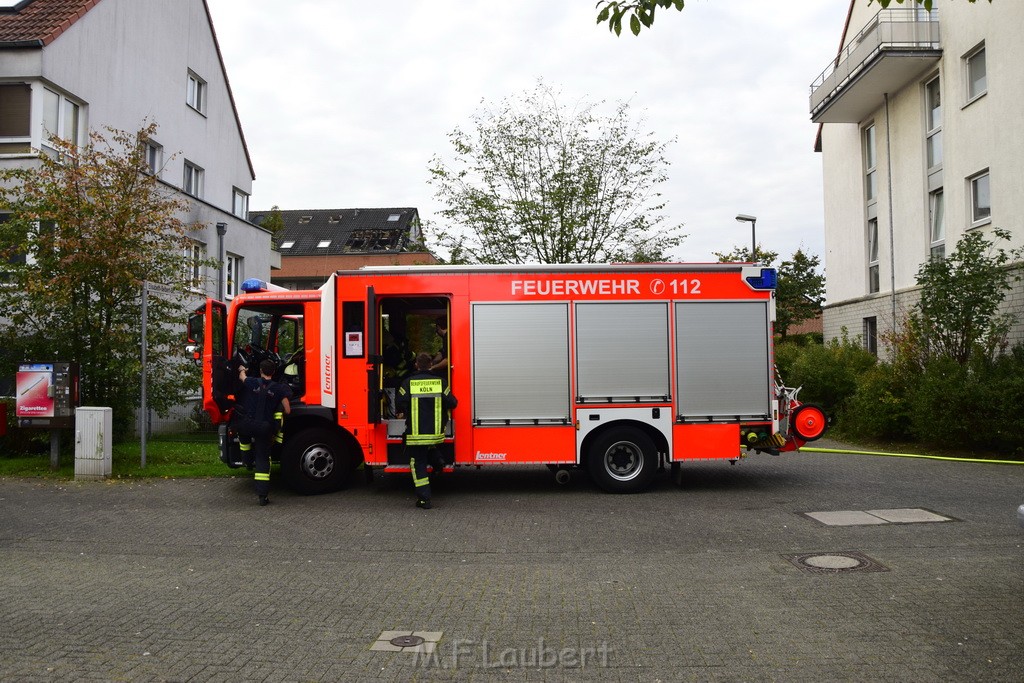 Feuer 2 Y Koeln Suerth Elisabeth Selbertstr P249.JPG - Miklos Laubert